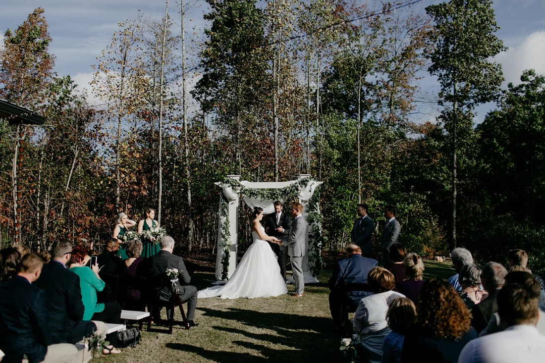 Fall wedding ceremony in North Georgia