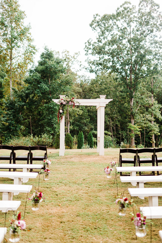 Outdoor wedding ceremony in North GA