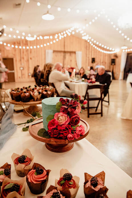Cake and cupcakes at Georgia Farm wedding venue